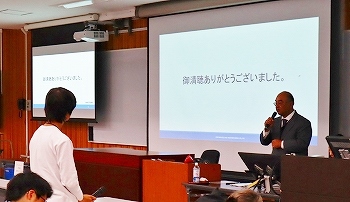 20181031_信大経法学部 社会科学特別講義3.jpg